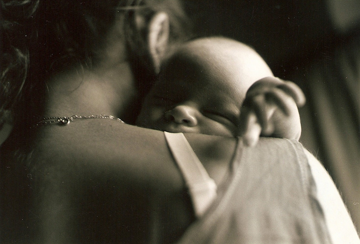 The Benefits of Postpartum Yoga for New Moms